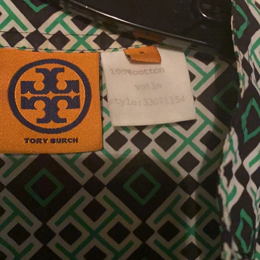 Tory Burch crop tunic logo print blouse side slit  size 6 GC - Picture 16 of 16